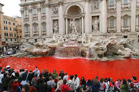 Fontana di Trevi in Red