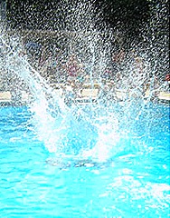 [Pool-Splash[6].jpg]