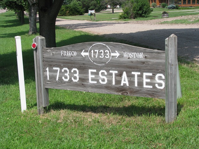 [0718 1733 Sign west of Kearney NE[2].jpg]