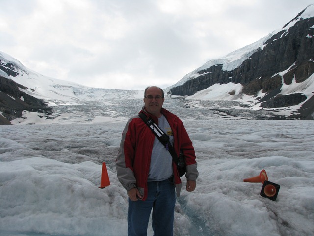 [10144 Athabaska Glacier Columbia Ice Field Jasper National Park AB[2].jpg]