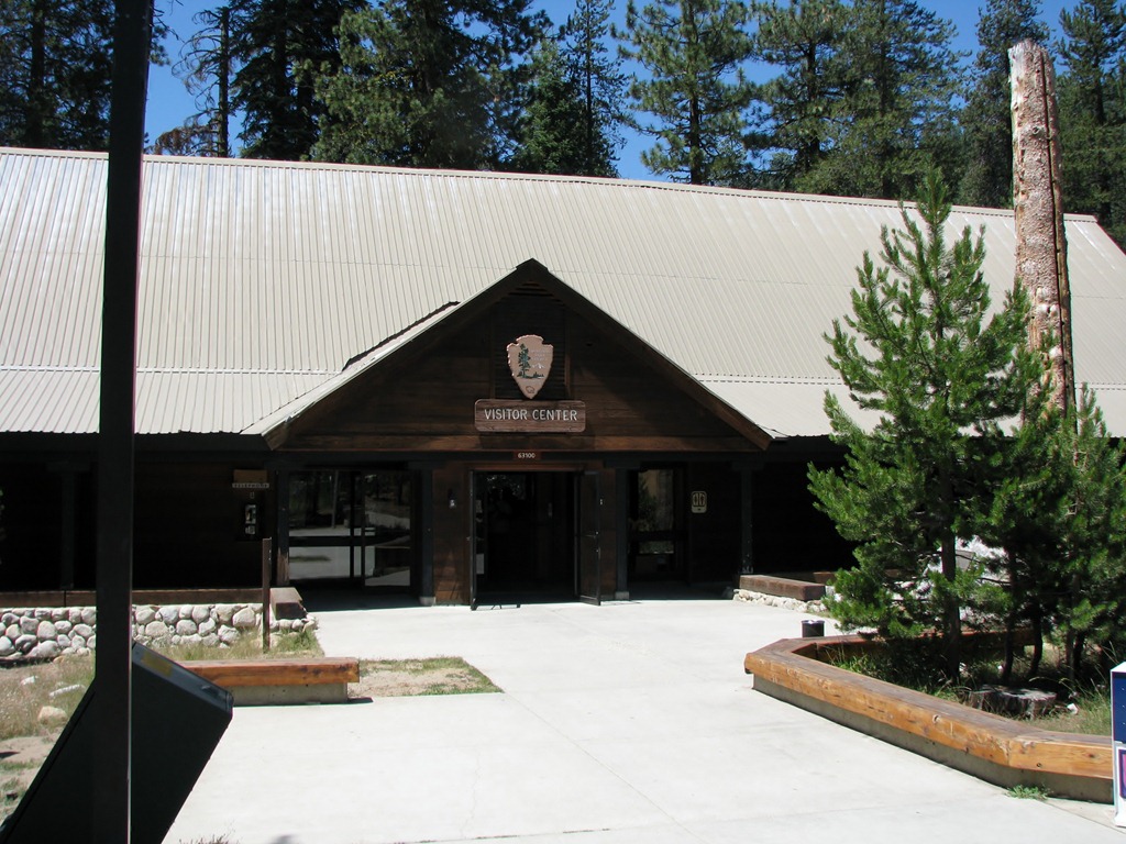 [2516 Lodgepole Visitor Center SNP CA[3].jpg]