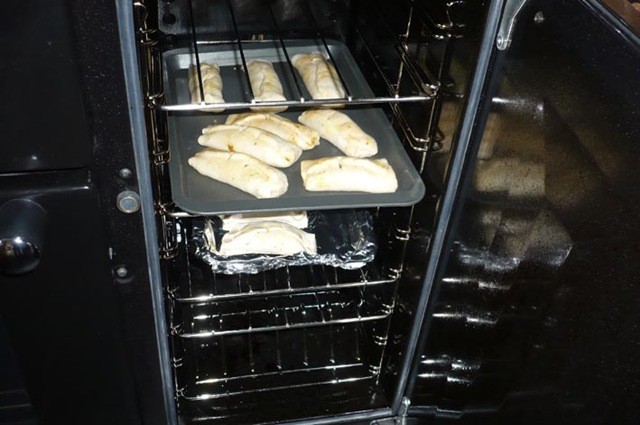 [In the oven ready to roll[4].jpg]
