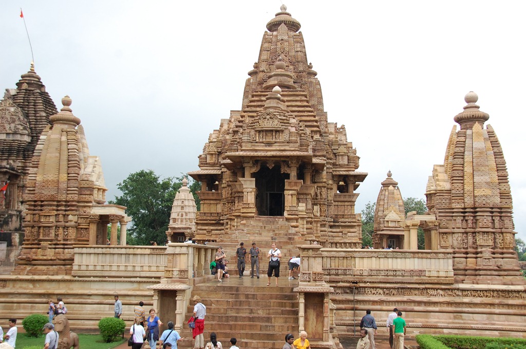 [India 2010 -Kahjuraho  , templos ,  19 de septiembre   46[3].jpg]