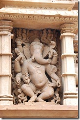 India 2010 -Kahjuraho  , templos ,  19 de septiembre   50