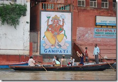 India 2010 -Varanasi  ,  paseo  en barca por el Ganges  - 21 de septiembre   161