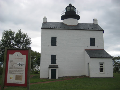 Blackistone Island Lighthouse