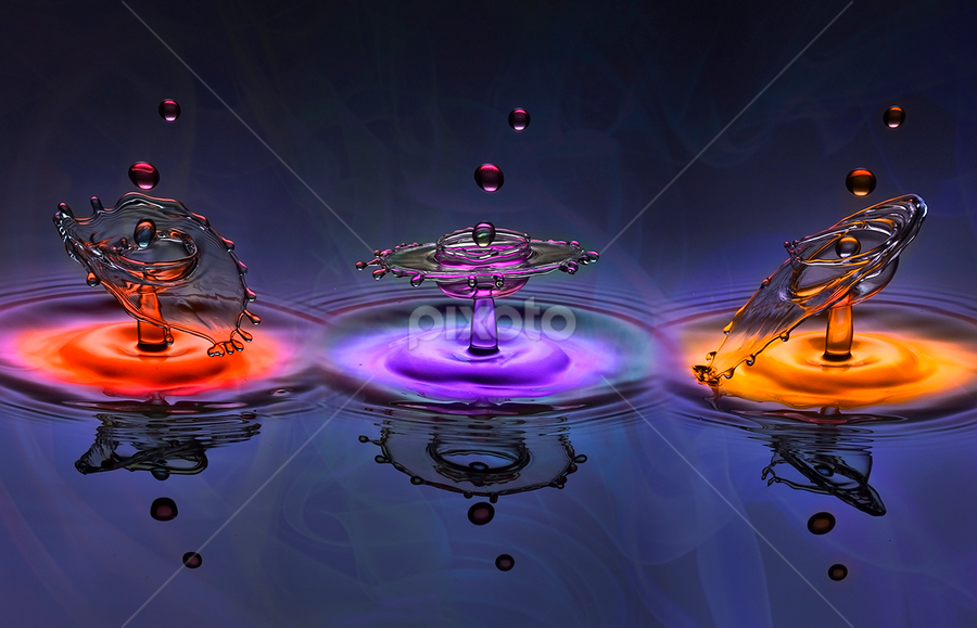 Three Wine Glasses by Chandra Irahadi - Abstract Water Drops & Splashes