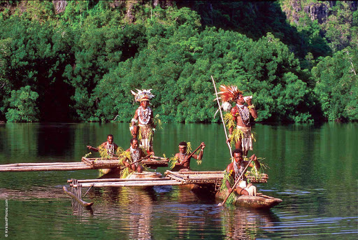 Silversea-Silver-Discoverer-Papua-New-Guinea-locals - Along the Sepik River in Papua New Guinea, part of a Silver Discoverer excursion.