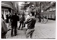 Een groep Zwitserse architecten op excursie in Amsterdam-Zuid