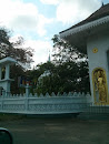 Sri Sudarashanaramaya Entrance and Doratu Pala