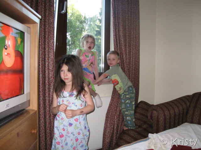 [tuesday 006[2].jpg]