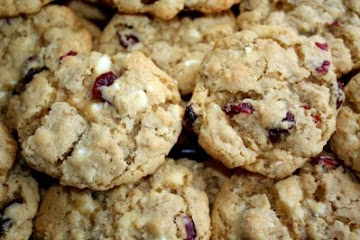 Oatmeal White Chocolate and Cranberry Cookies