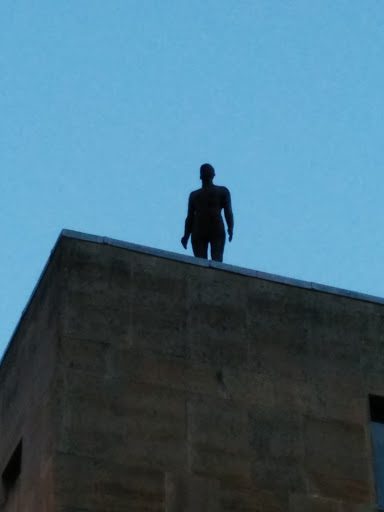 Antony Gormley Statue