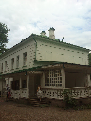 Музей-усадьба  Л. Н. Толстого 