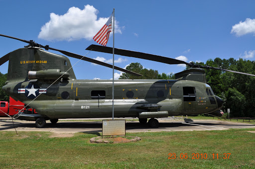 The Boeing-Vertol A/ACH47A Helicopter Gunship