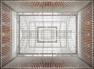 Onderaanzicht van de ‘kroonluchters’ in het Atrium