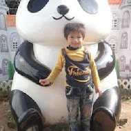 大黑松小倆口 - 埔里元首館