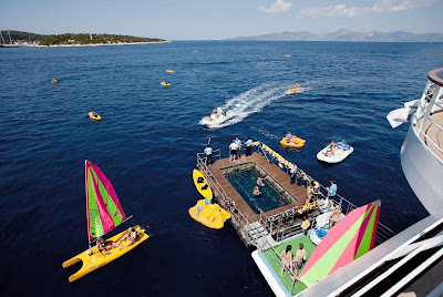 Get wet and have fun at Seabourn Odyssey's Marina. Whether it's sailing, scooting around in a paddleboat or swimming at the pool, these activities are complimentary.