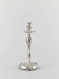 Kandelaar, deel van een ensemble