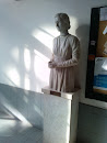 Statua Della Contessa Margherita Marzotto