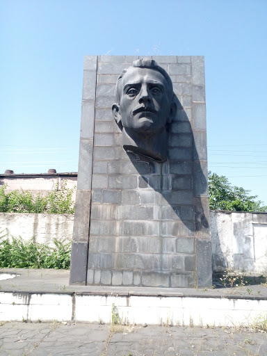Fero Statue
