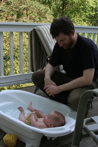 [EllenJune08_23418[3].jpg]