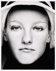 Portret van Ruth Wijting, scholiere - geboren te Groningen, 1986