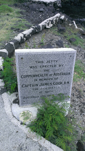 Captain Cook Monument Plaque