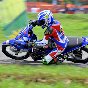 Deri satrio by Devid Panjaitan - Sports & Fitness Motorsports