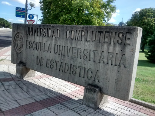 Escuela Universitaria de Estadística