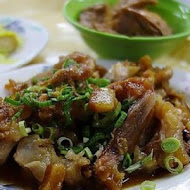 五燈獎豬腳魯肉飯