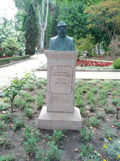Estatua Cristóbal Delgado