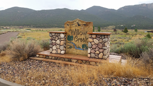 Willow Creek Sign