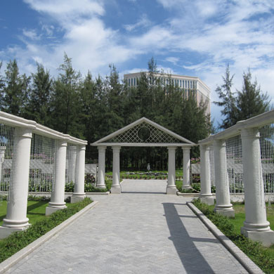 Ka Mou Palace garden