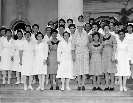 Eleanor Roosevelt pays surprise visit to nurses and attendants of Santo Tomas Hospital, Panama City