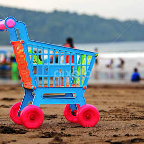 by Hernawan Safari - Artistic Objects Toys