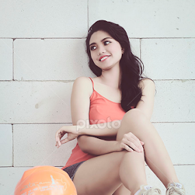 Sexy Yunike Varenty by Jnr Lavigne - People Portraits of Women