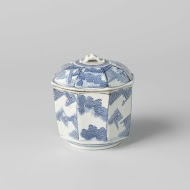 Achthoekige dekselpot met planten, bundels bamboe en decoratieve banden