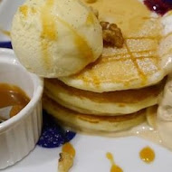 Uzna Omom 杏桃鬆餅屋(中壢大江店)