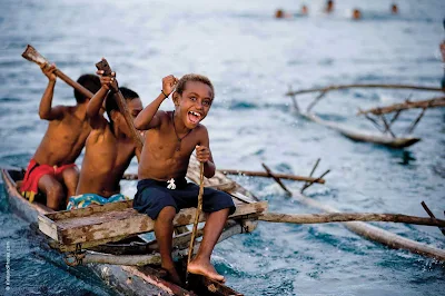 Visit Madang, Papua New Guinea, with Silver Discoverer and spend time with the locals.