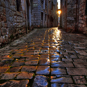 by Petar  Botteri - City,  Street & Park Neighborhoods