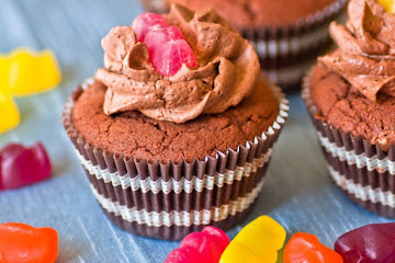 Milk and Cookies Cupcakes