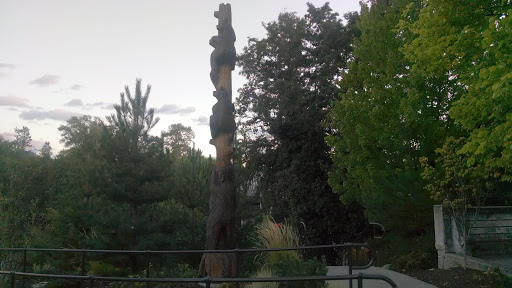 Bear Totem Pole Structure