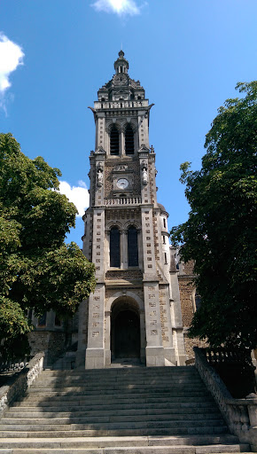 Cité Plantagenet - Église Saint Benoît - Sarthe