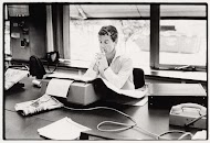 NOS Journaalredactie: presentator Fred Emmer