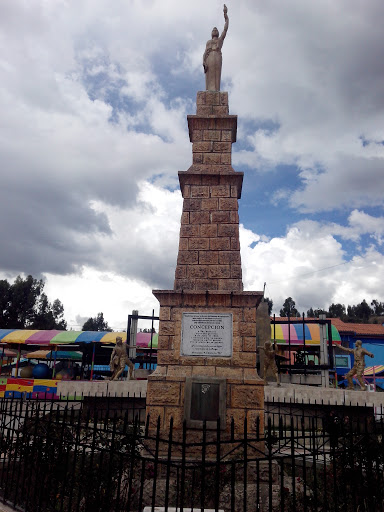 Obelisco Los Héroes De Combate