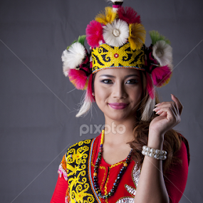 M.A.G by Gilbert Julian - People Fashion