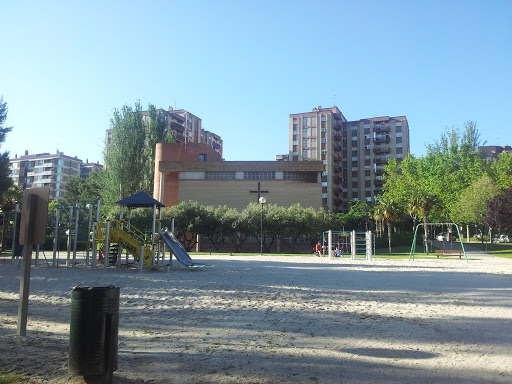 Parque de la Iglesia de Santo Tomás Apóstol