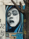Graffiti Cara Mujer