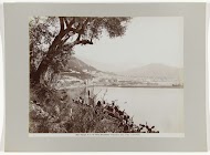 Gezicht op Salerno en haar haven